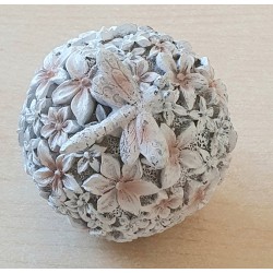 Blüten Kugel aus Polyresin
