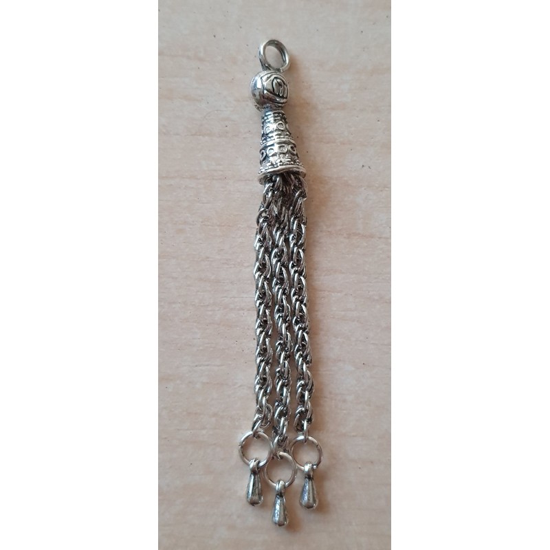 Quasten Metall