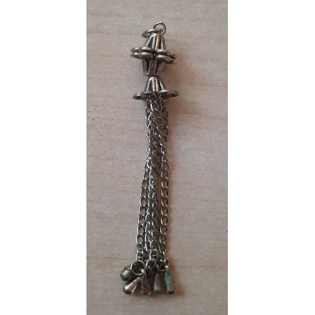 Quasten Metall