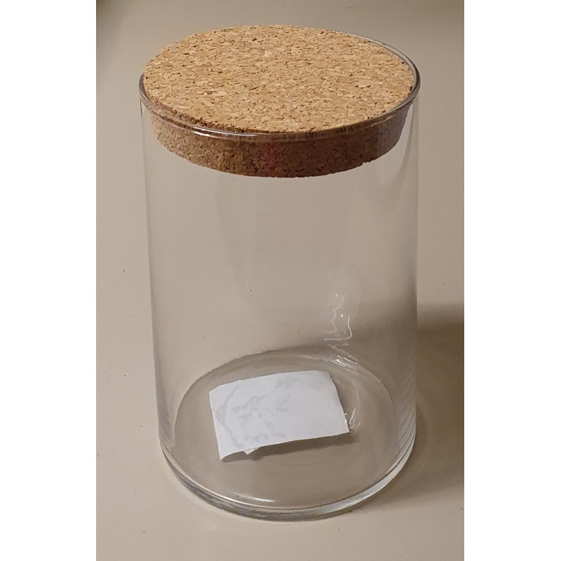 Glas mit Korkdeckel