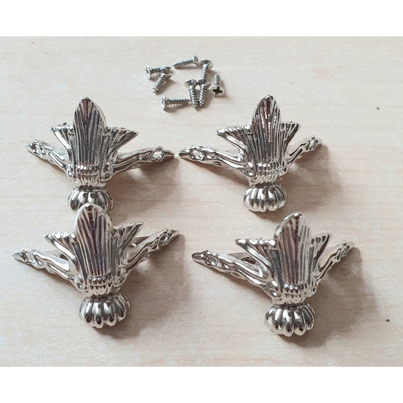 Metall Beine silberfarbig