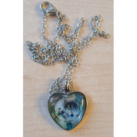 Kette mit Herz Cabochon Wolf