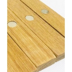 Holzrahmen mit Magnet