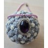 Kette mit Medaillon lila