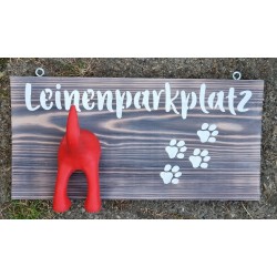 Leinenparkplatz rot