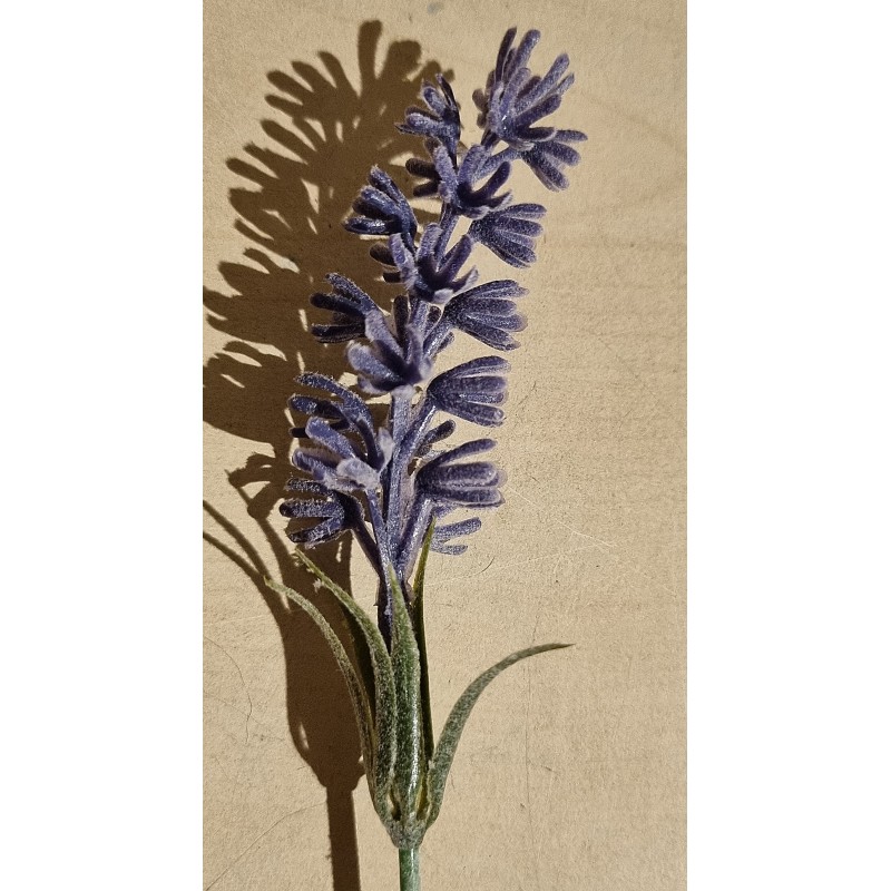 Künstliche Lavendelblüte