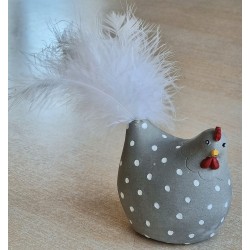 Beton Huhn grau mit weissen tupfen