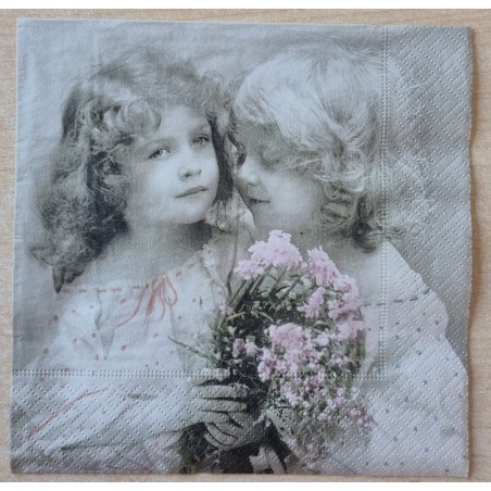 Serviette Zwei Mädchen mit Blumen