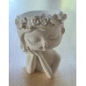 Beton Blumenmädchen weiss