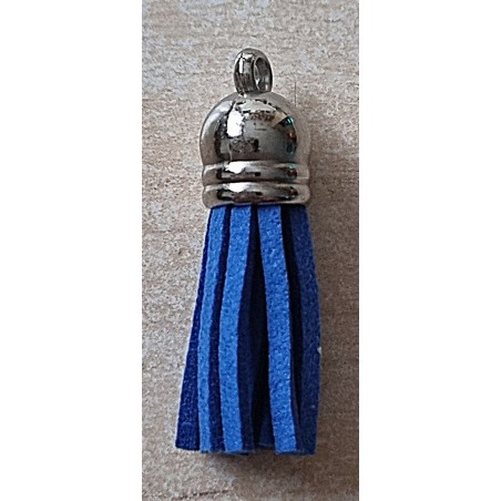 Quaste blau