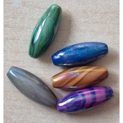 Kunststoff Perle lang-oval grau/regenbogen