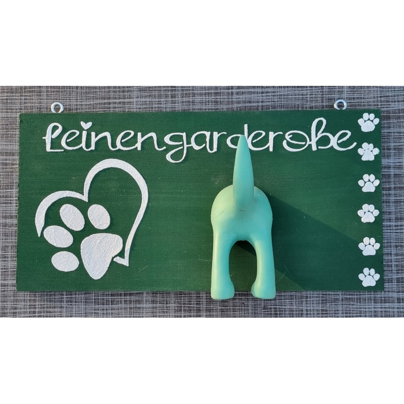 Leinengarderobe grün