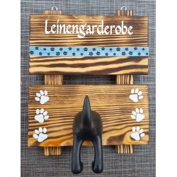 Leinengarderobe hellblau geflammt