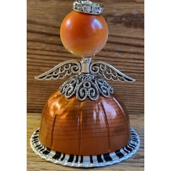 Engel aus Vertuo Kaffeekapseln dunkelorange/orange