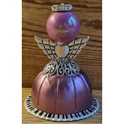Engel aus Vertuo Kaffeekapseln magenta