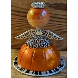 Engel aus Vertuo Kaffeekapseln orange
