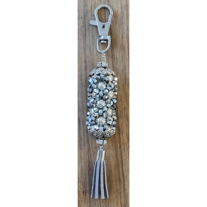 Handgefädelter Schlüsselanhänger silber/silber