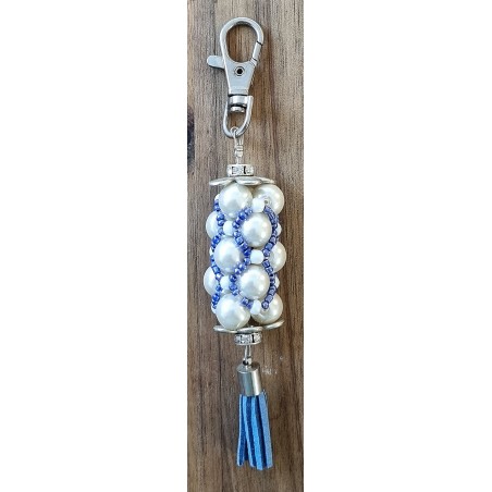 Handgefädelter Schlüsselanhänger weiss/blau/silber