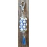 Handgefädelter Schlüsselanhänger weiss/blau/silber