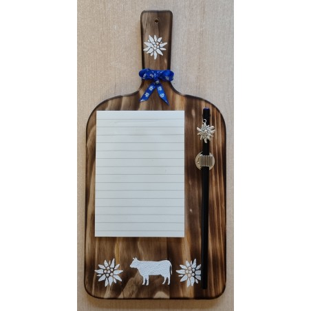 Notizblock mit Bleistift auf Holzbrettchen blau