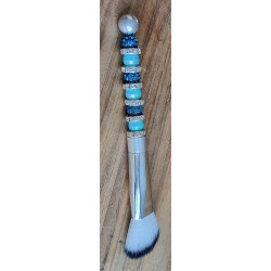 Kosmetik Pinsel gross und schräg   türkis