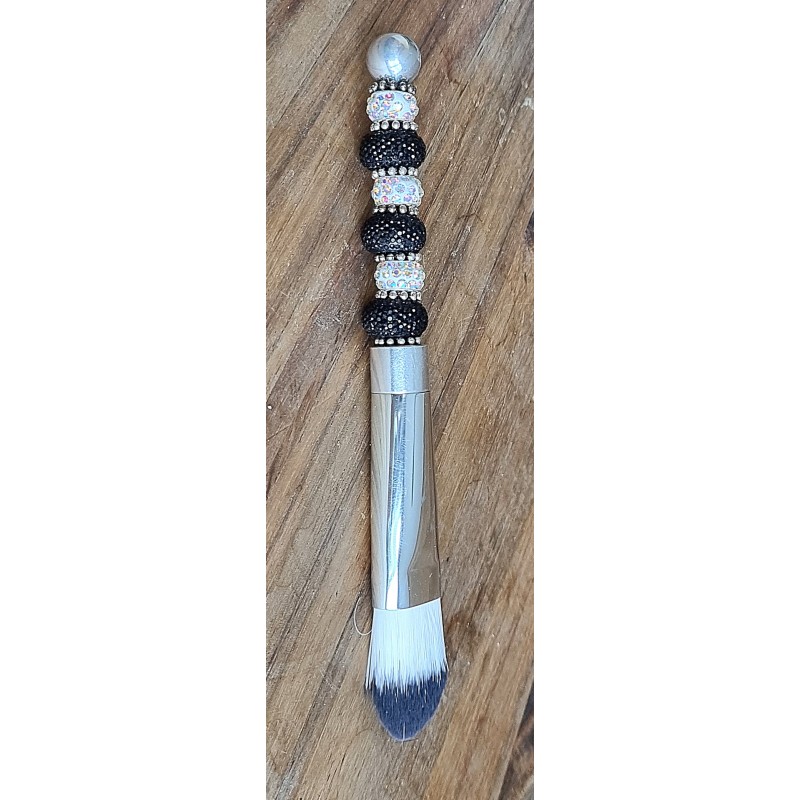 Kosmetik Pinsel gross und flach   schwarz/weiss