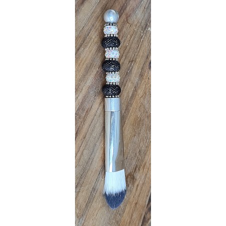 Kosmetik Pinsel gross und flach   schwarz/weiss