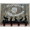 Garderobe Steinböcke geflammt  "Herzlich Willkommen" hellgrün