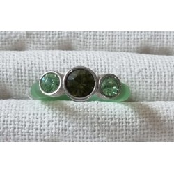 Ring mit Swarovski Steinen hellgrün