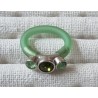 Ring mit Swarovski Steinen hellgrün