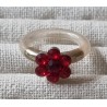 Ring mit Swarovski Steinen Blume rot/transparent