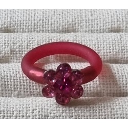 Ring mit Swarovski Steinen Blume pink