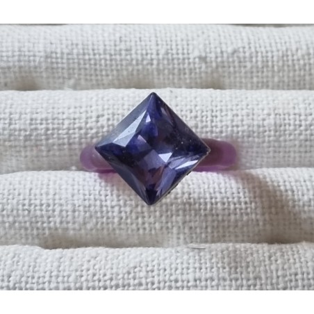 Ring mit Swarovski Steinen Quadrat lila