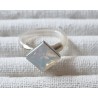 Ring mit Swarovski Steinen Quadrat weiss/transparent