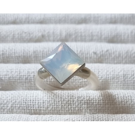 Ring mit Swarovski Steinen Quadrat weiss/transparent