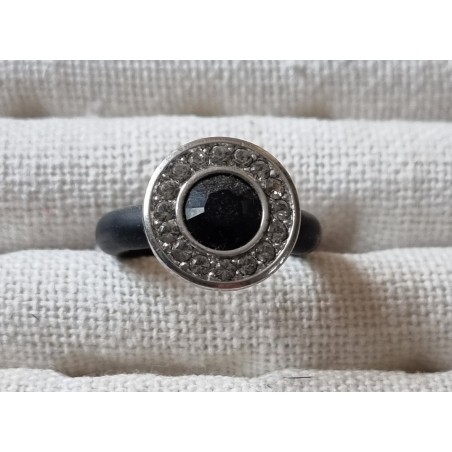 Ring mit Swarovski Steinen Rund schwarz