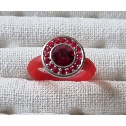 Ring mit Swarovski Steinen Rund rot