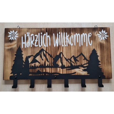 Garderobe Berge/Härzlich Willkomme geflammt