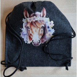 Filz Beutel mit Kordelzug anthrazit Pferd mit Blumenkranz