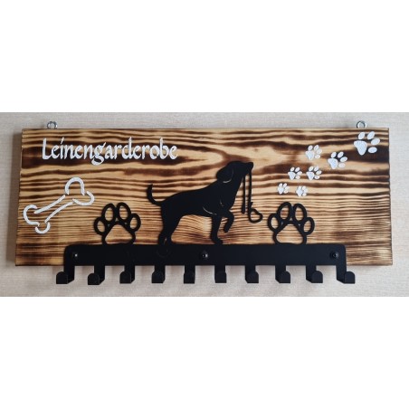 Leinengarderobe geflammt /Hund mit Leine