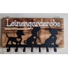 Leinengarderobe geflammt drei Hunde