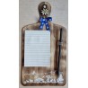 Notizblock mit Bleistift auf Holzbrettchen Alpenfeeling blau