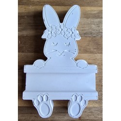 Beton Hase flach mit Blumen