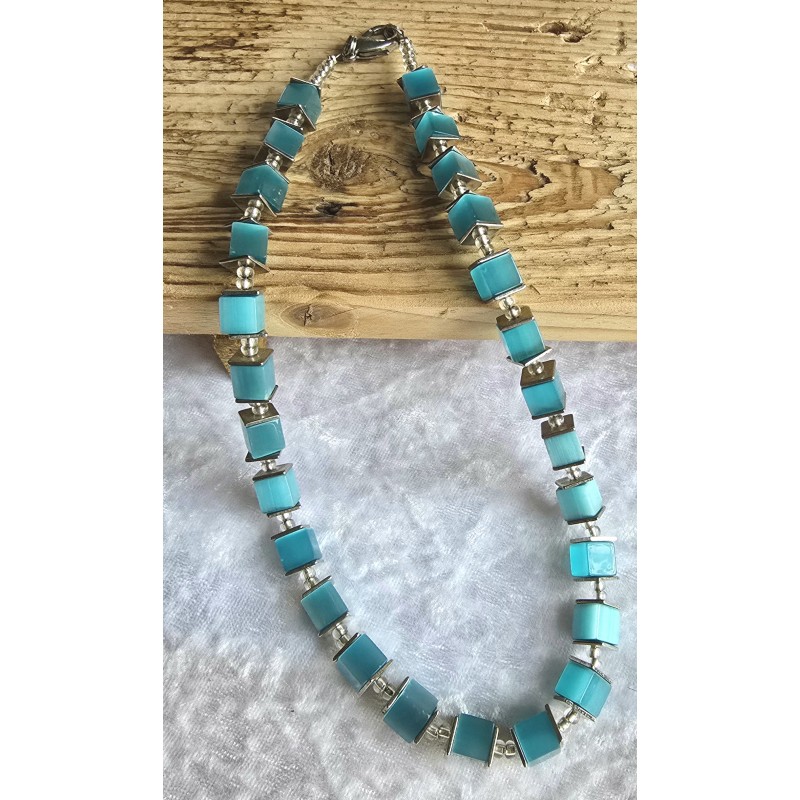 Kette mit Würfel-Perlen mint