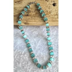 Kette mit Würfel-Perlen mint