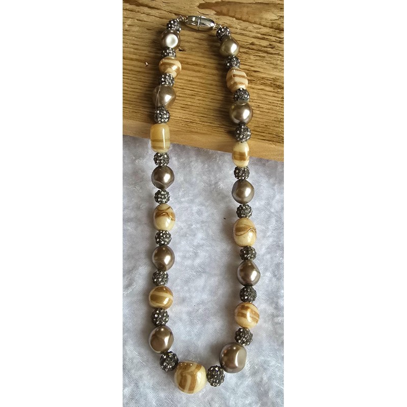 Kette mit Glasperlen beige/grau
