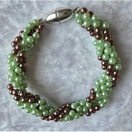 Gefädeltes Armband mint/braun
