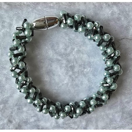 Gefädeltes Armband petrol/mint