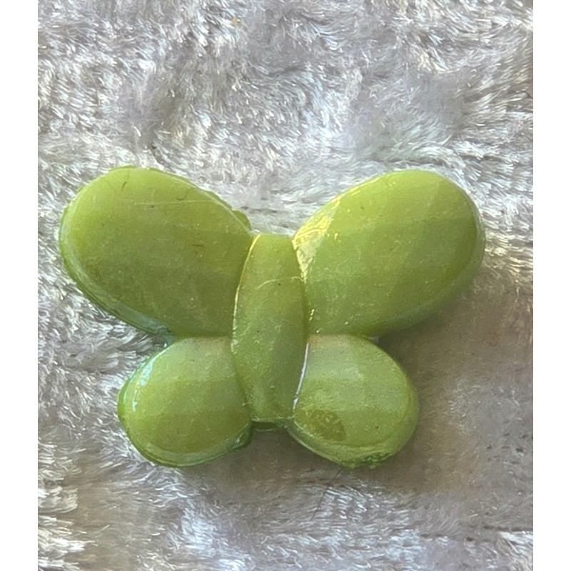 Kunststoff Perle Schmetterling hellgrün