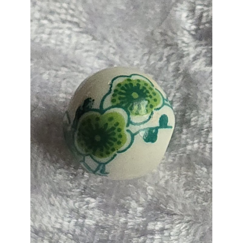 Stein Perle weiss/grün Blume